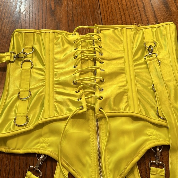 Akira Neon Yellow Corset Top with Straps Zipper Front And Lace-up Back Size 1X - Picture 8 of 10